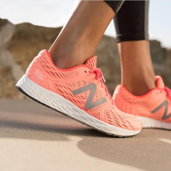 NWT✨ Women’s New Balance Fresh Foam Zante Shoe - Picture 1 of 3